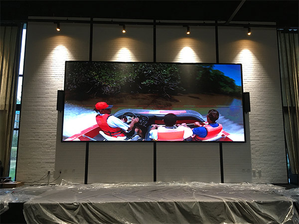 新應用不斷拓展，小間距商機顯現(xiàn)