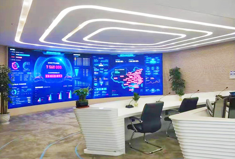 恒彩光電小間距LED顯示屏，無(wú)縫拼接，滿足多場(chǎng)景差異化需求