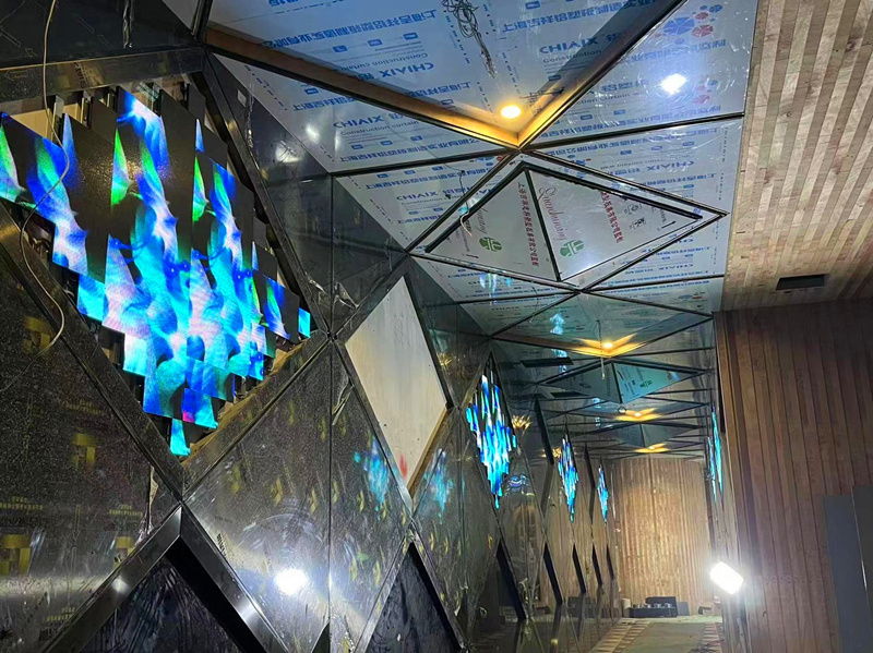 LED顯示屏室內(nèi)氛圍屏助力韶關(guān)UND酒吧升級工程完工