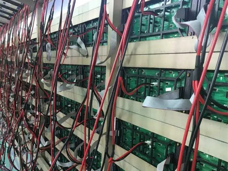 LED顯示屏廠家車(chē)間
